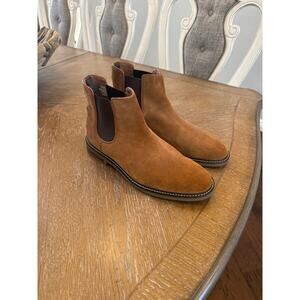 Clark’s Chelsea Boots size 10.5